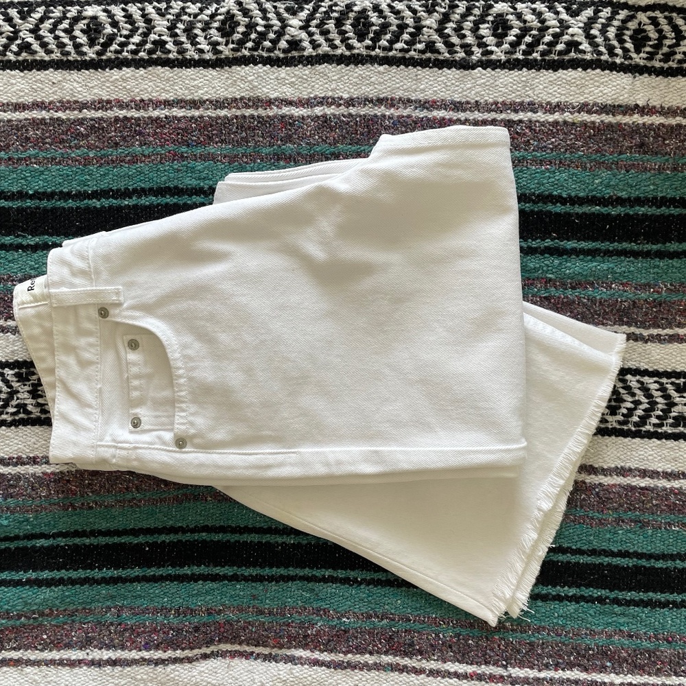 Reformation 'Fawcett' Cropped White Jean - 26